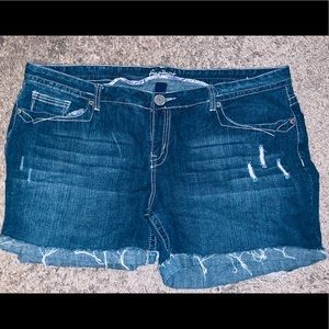 LIKE NEW jean plus size jean shorts